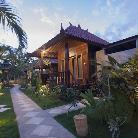 Amora Hut'S Lembongan Zewnętrze zdjęcie